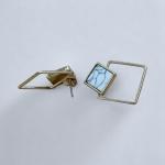 أقراط مربعة متدلية بتصميم رخامي