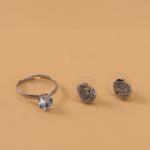 طقم مجوهرات كريستال بشكل دمعة مع لمسات زركون أنيقة